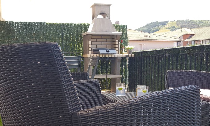 Urrugne Apartment | Charming T3 with large terrace between mountain and ocean