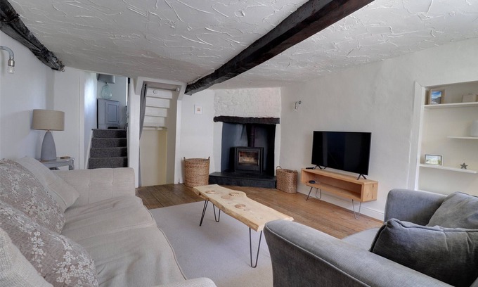 Braunton Cottage | Charming three-bedroom cottage on one of Braunton's oldest streets.