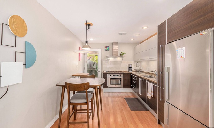 Camelback East House | Charming Townhouse in Central Phoenix