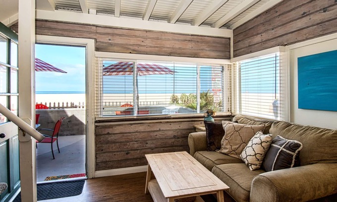 West Newport Cottage | Charming traditional Newport Beach cottage!
