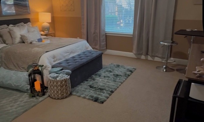 Auburn House | Charming -Tranquility Guest-Rm Suite in Auburn, Coffee, Teas & WiFi