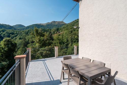 Pascoso House | Charming Tuscan Stone House