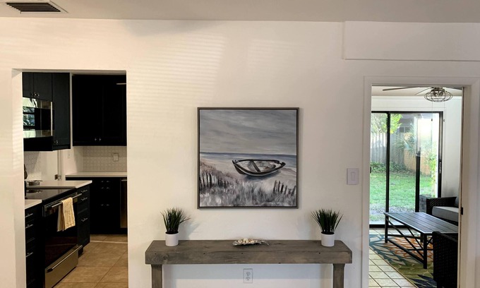 Ringling Park House | Charming Updated & Pet-Friendly Ranch Close to Beaches, Baseball, and Downtown