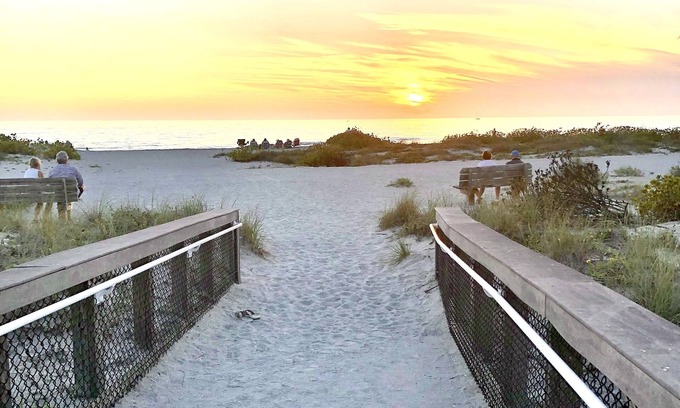Venice House | Charming Venice Townhouse Steps from the Beach - Your Florida Paradise Awaits!