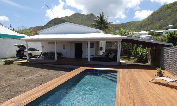 Le Diamant Villa | Charming villa facing Diamond Beach