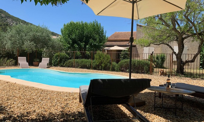 Maubec Villa | Charming Villa on a 1000 m² garden, private pool, Avignon, Luberon