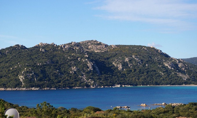 Santa Giulia Villa | Charming villa with stunning sea views over the bay of Santa Giulia