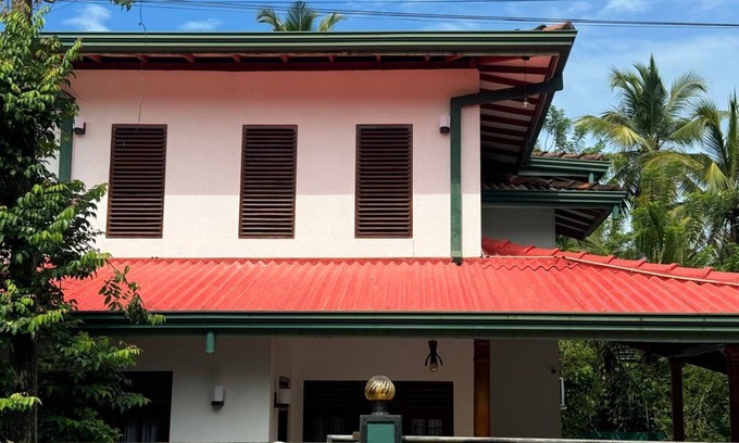 Weligama Villa | Charming villa with 4 bedrooms and WiFi, AC in serene Weligama