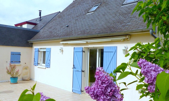 Plougoumelen House | Charming village house near the Bono river