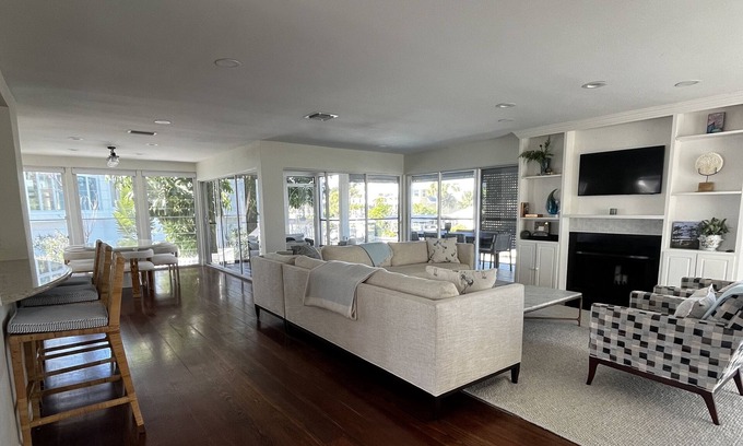 Boca Grande House | Charming Waterfront in town Paradise in Boca Grande with Boat Dock and Pool!