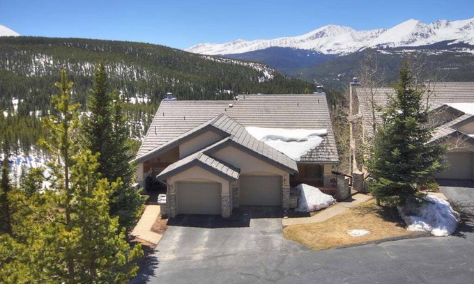 Baldy Mountain House | Charter Ridge 60: Townhome with Incredible Views - Shuttle Access