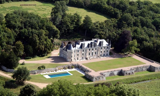 Saint-Regle Hotel | Chateau des Arpentis