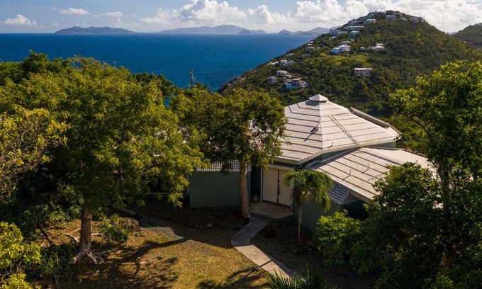 Magens Bay Villa | Chateau Nightwind