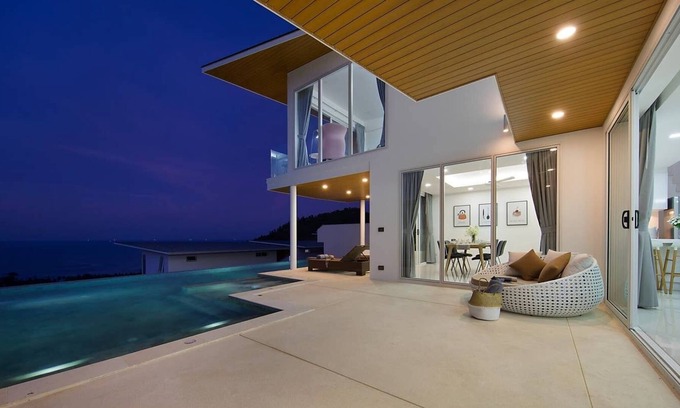 Chaweng City Center Villa | Chaweng Noi Lauxry 4-BR sea views Villa Flair