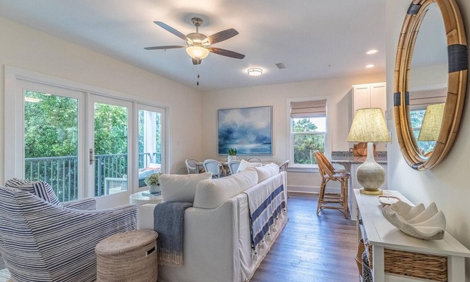 Santa Rosa Beach Cottage | Cheeks on the Beach - 30% Discount for Fall Stays!