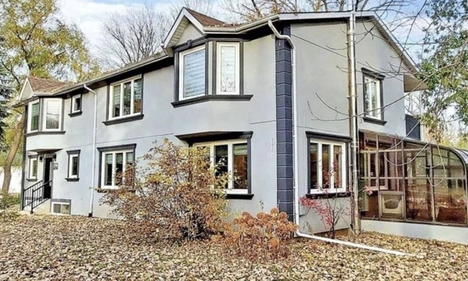 Innisfil Cottage | Cheerful 4 Bedroom Cottage w/free Parking & WiFi, on Lake Simcoe