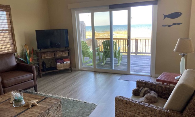 Ocean Cay Condo | Cheerful Condo with Amazing Deck and Stunning Views!