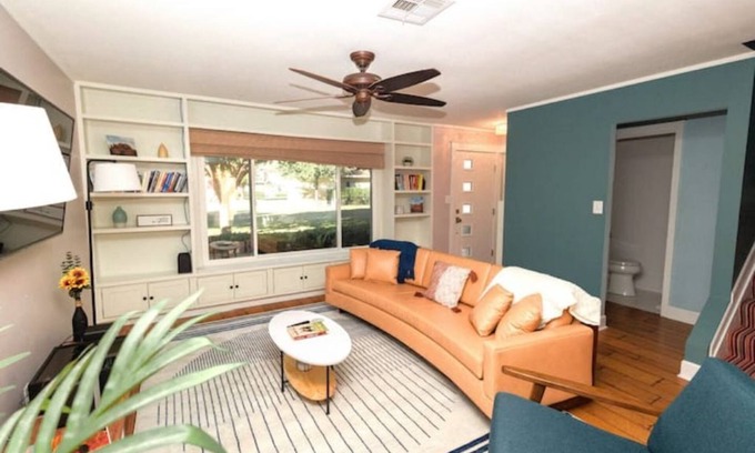 Park Scottsdale Townhouse House | Cheerful Scottsdale Townhouse w/ALL the Amenities