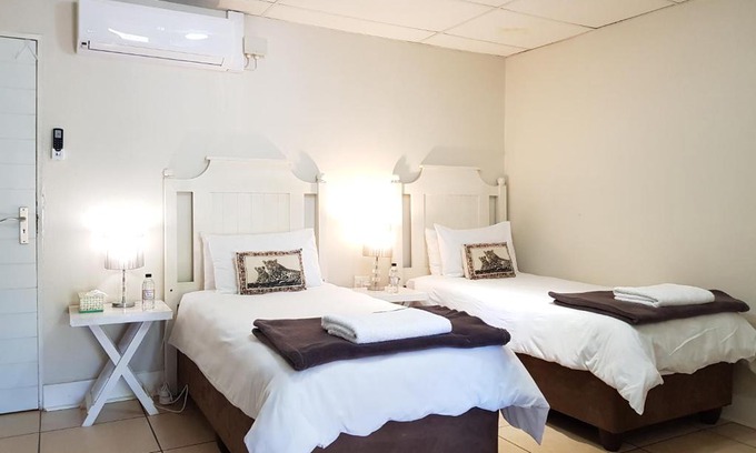 Bloemfontein Apartment | CHEETAH MANOR #3