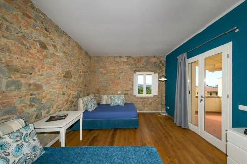 Riparbella Apartment | Chela