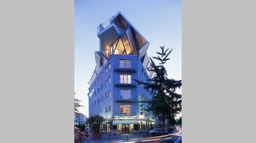 New Town Hotel | Chelsea Hotel