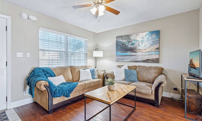 Cape Caneveral Beach Gardens House | Cherie Down Townhome W/Patio, Balcony, BBQ Grills, Fire Pit & 5 Minute Walk to the Beach! 🏖️