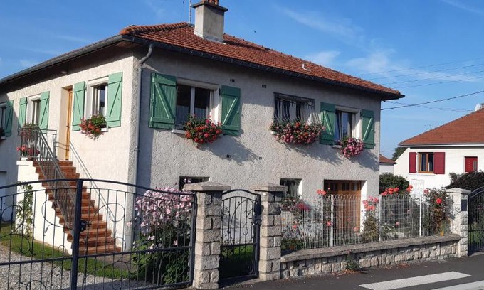 Verdun Bed & Breakfast | Chez Evelyne chambre d'hôtes chez l'habitant