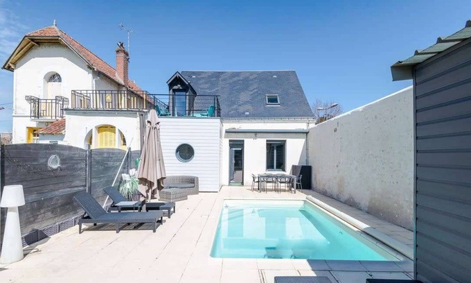 Blere House | Chez Françoise - Gite 6 prs avec piscine