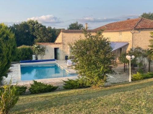 Ronsenac House | Chez Gargatte ,10pers,swimming pool