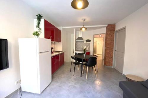 Saint-Paul-Trois-Chateaux Apartment | Chez Joyosa appartement entier Centre historique Saint Paul 3 Chateaux