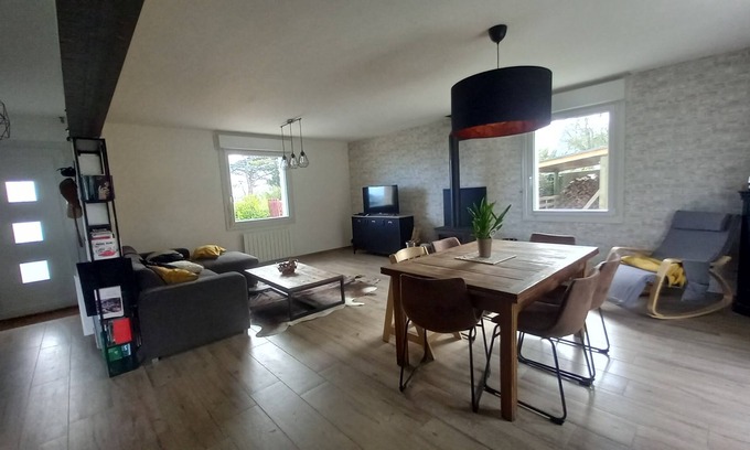 Plounevez-Lochrist House | Chez Lulu family home