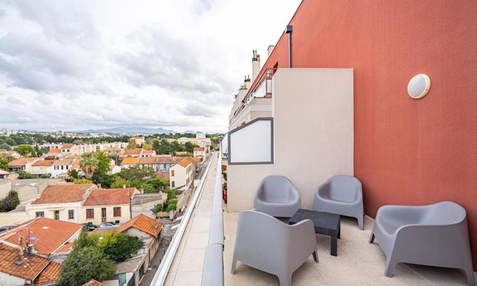 Baille Apartment | "Chez Marius" Appartement avec terrasse pour 4 personnes à Marseille