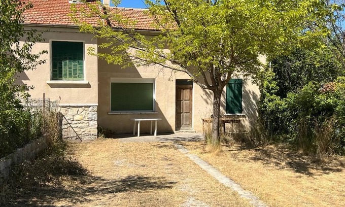 Banon House | Chez Marius