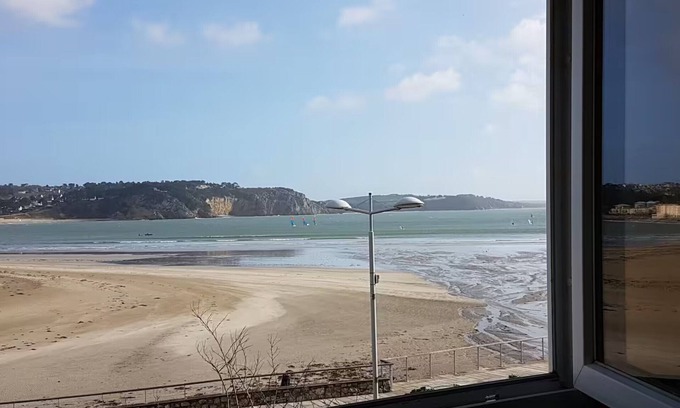 Crozon Apartment | Chez Nany- Cosy duplex on Morgat harbour