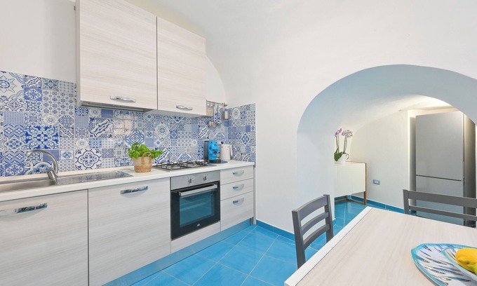 Sant'Angelo Bed & Breakfast | Chiaia Di Rose Rooms & Apartment
