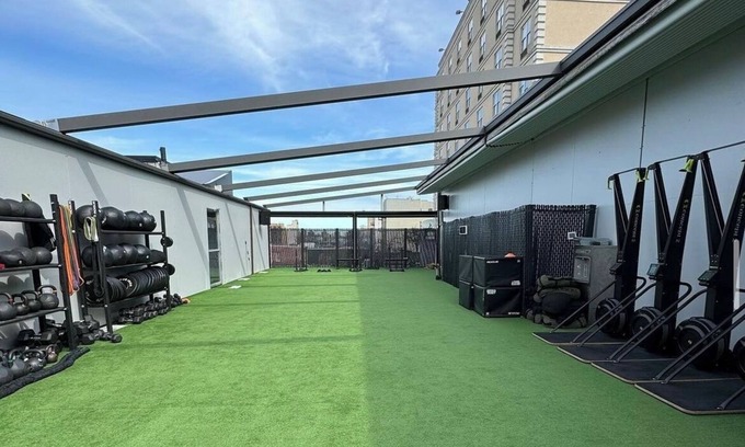 Queens Apartment | Chic 1-bedroom corporate apartment in cool Long Island City with AC