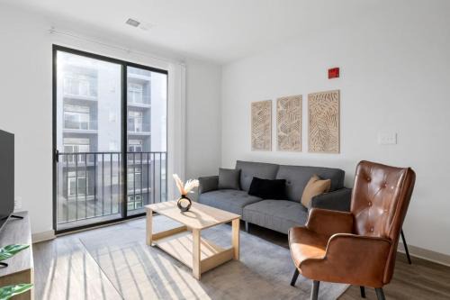 Five Points South Apartment | Chic 2BR Apartment Prime Downtown Stay