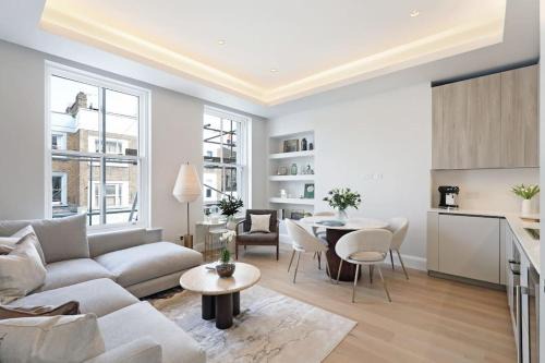 Colville Apartment | Chic 3 Bed Home in Notting Hill