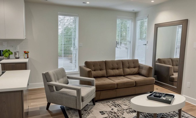 Hollywood Hotel | Chic 3BR Hollywood Oasis with Breathtaking Skyline Views