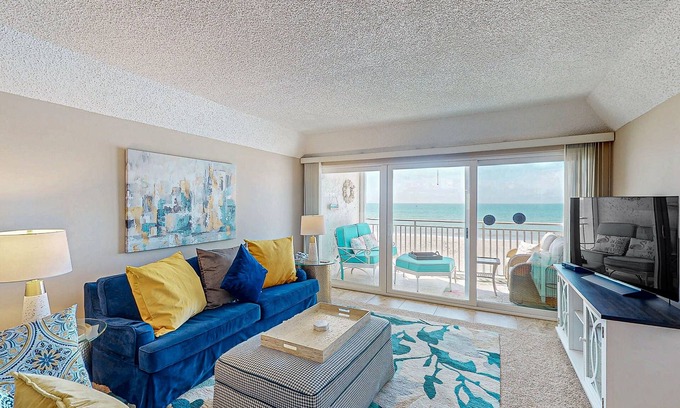 Belleair Beach Condo | Chic and comfortable Gulf front condo, snowbird and dog friendly, pool, beaches