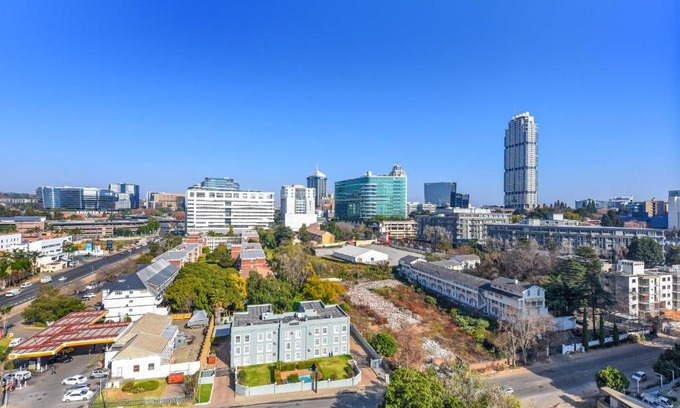 Sandown Apartment | Chic Apartment in 5 star hotel