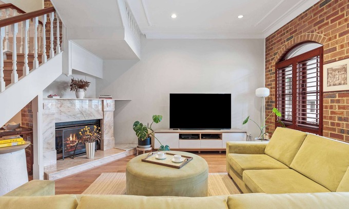 Balmain East House | Chic Coastal Living in Balmain East with Parking