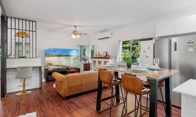 Sunnybank House | Chic & Cozy 3Beds Home in the Heart of Sunnybank