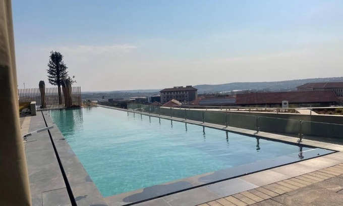 Greater Johannesburg Metropolitan Area Apartment | Chic & Elegant - Apartment for 2 in the Elite Ellipse Executive Apartments.