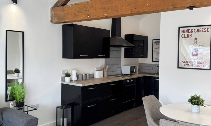 Birkenhead Apartment | Chic Modern Loft Apartment near Liverpool
