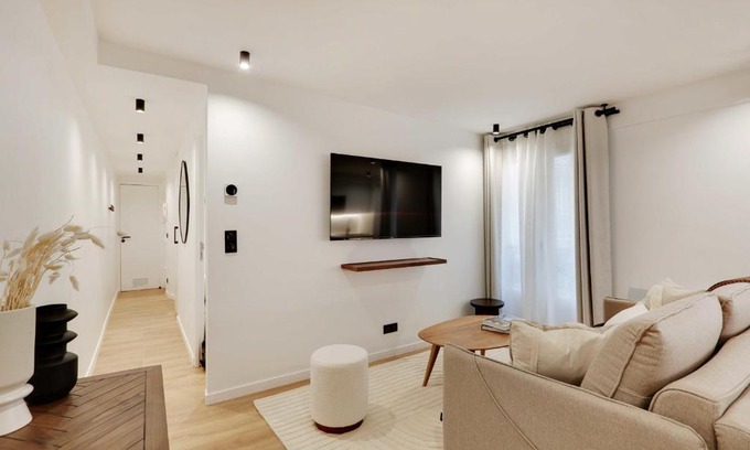 Quartier de la Porte-Saint-Denis Apartment | Chic Parisian Retreat 2-Bedroom Apartment in the Vibrant 10th Arrond