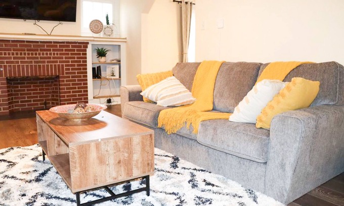 Columbus House | Chic Retreat: Cozy 3-bedroom Oasis with Patio, Minutes from Local Attractions!