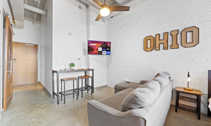 Downtown Cleveland Apartment | Chic Urban Escape, Wi-Fi, Café