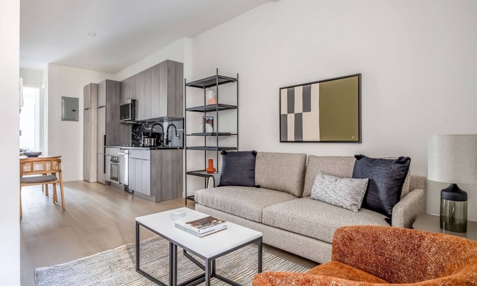 Williamsburg Apartment | Chic Williamsburg 2BR w/W/D, nr Domino Park, by Blueground