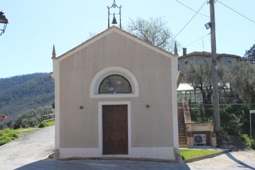 Magione House | Chiesina di Montesperello